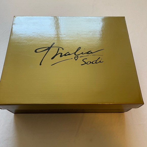 Navy Thalia Sodi Daria sandals - Picture 2 of 5